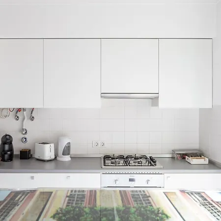 Portucale ! Downtown Premium With Parking Garage Apartment *