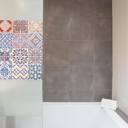 Portucale ! Downtown Premium With Parking Garage Appartement